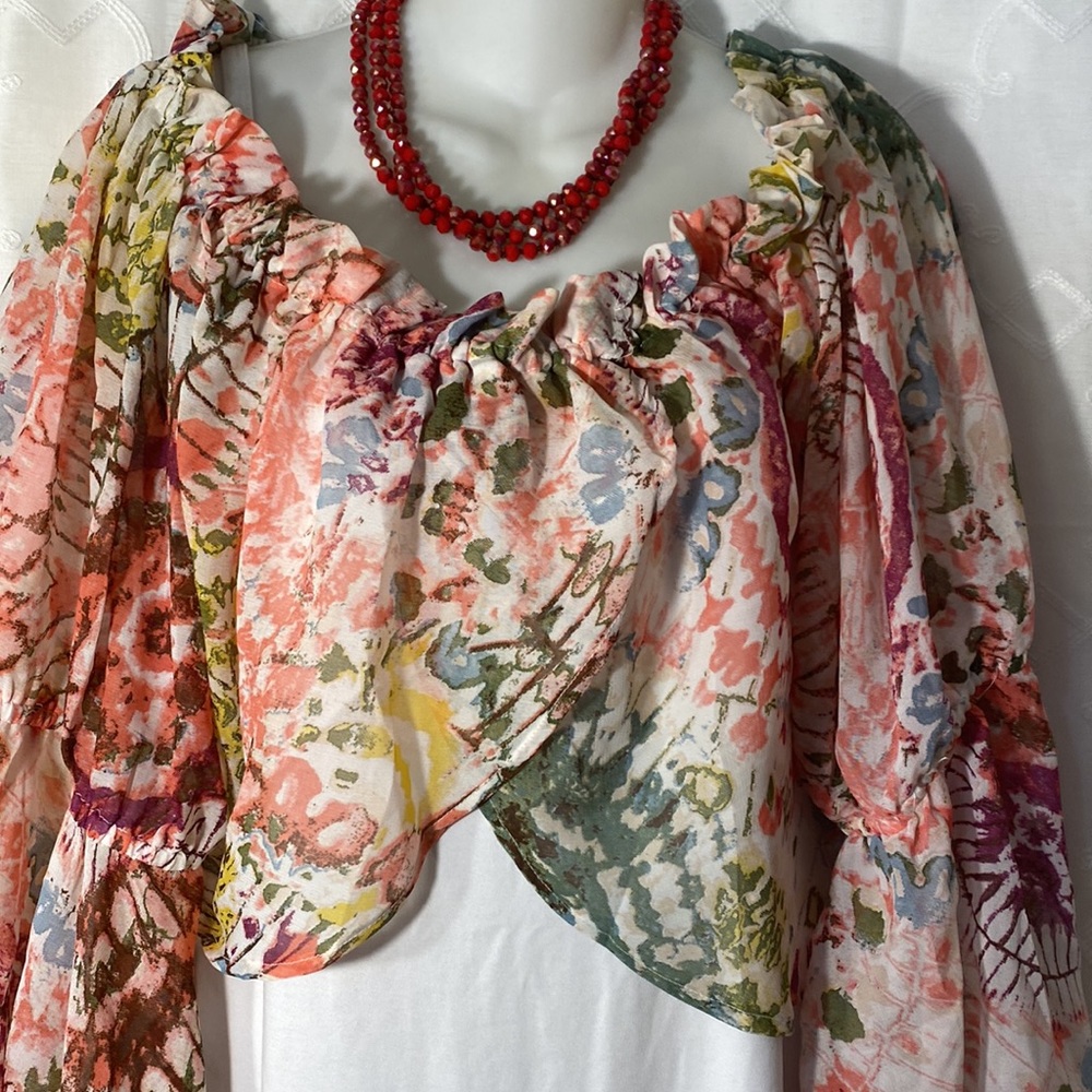 Festival Style Crop Blouse with Bell Sleeves - Picture 3 of 9